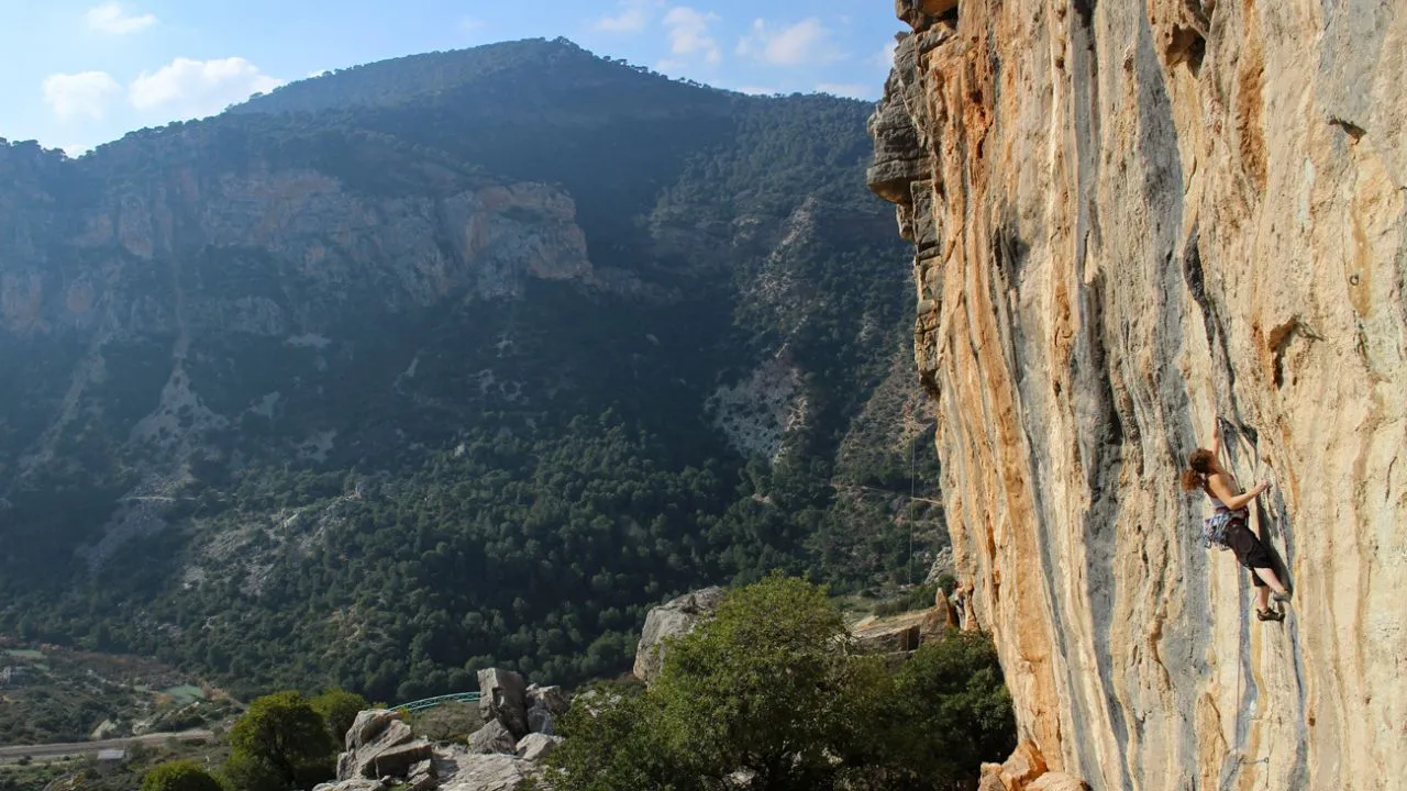 6 Weeks Before Your Climbing Trip? This Is What to Train